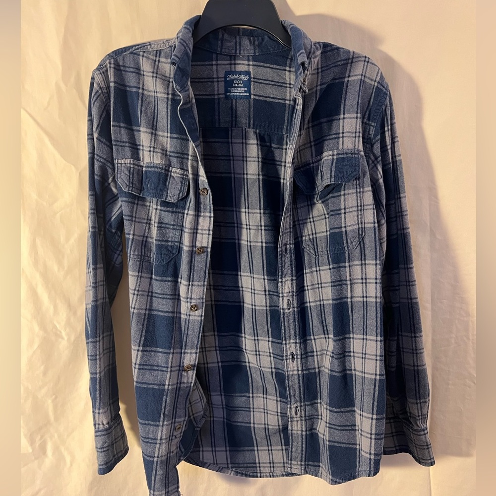 Blue & gray flannel. Size S/M